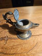 Zwaar bronzen alladin olie lamp, Antiek en Kunst, Ophalen of Verzenden, Koper of Brons