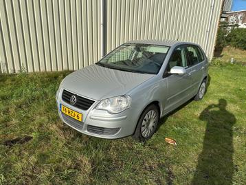 Volkswagen Polo 1.4-16V Comfortline beschikbaar voor biedingen