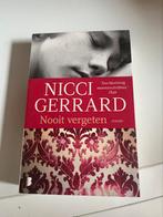 Nicci Gerrard - Nooit vergeten, Boeken, Literatuur, Gelezen, Amerika, Ophalen of Verzenden, Nicci Gerrard