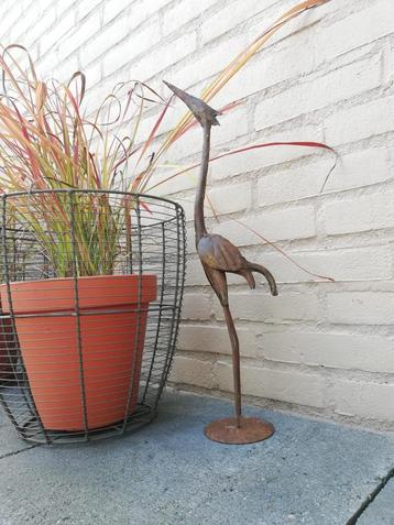 Metalen vogel ter decoratie  beschikbaar voor biedingen