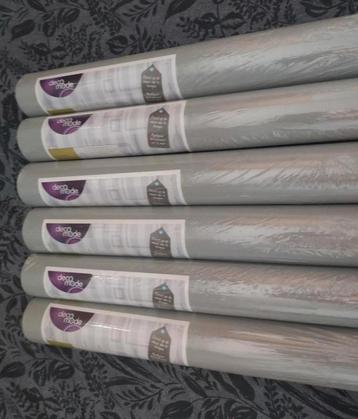 6 1/2 rol behang beschikbaar voor biedingen