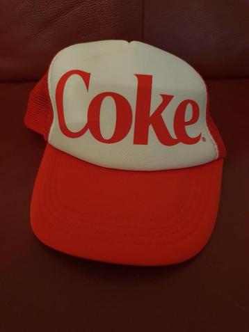 Coca Cola cap / pet beschikbaar voor biedingen