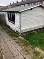 Timmerman gezocht klusjesman voor reparatie blokhut, Ophalen, Gebruikt