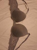 hunkemöller Grijs T-shirt met kant BH. 85E, Hunkemöller, Ophalen of Verzenden, Grijs, BH