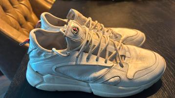 Moncler sneakers maat 42 (orogineel) beschikbaar voor biedingen