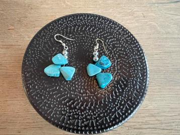 Eem mooi paar vintage turquoise oorhangers beschikbaar voor biedingen