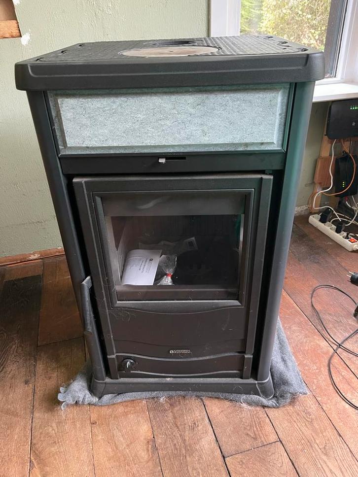 La Nordica TermoRossella Plus Evo DSA 4.0 houtkachel CV, Huis en Inrichting, Kachels, Zo goed als nieuw, Vrijstaand, Houtkachel