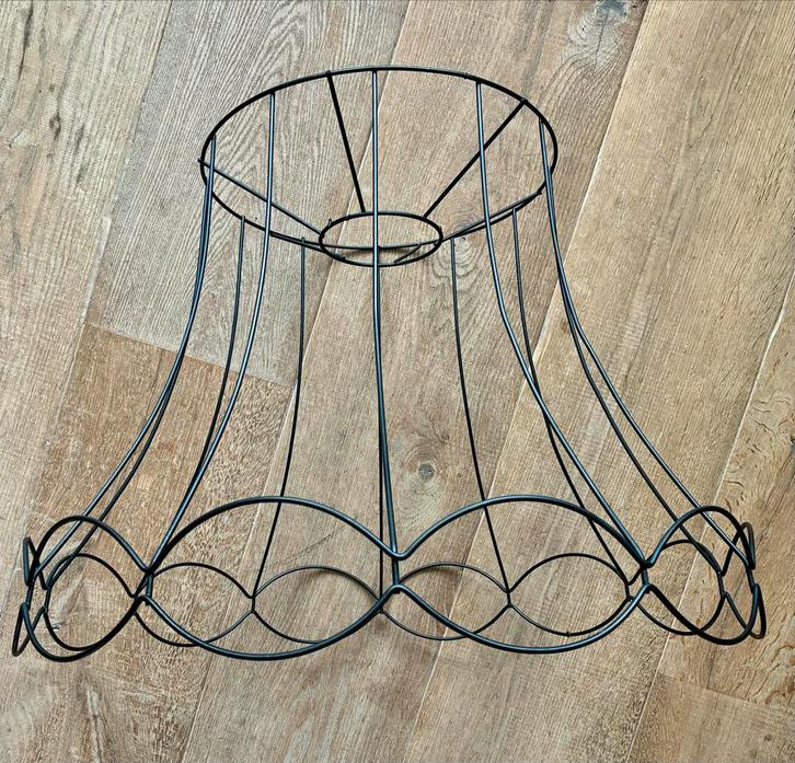 Vintage Zwarte Lampenkap, Huis en Inrichting, Lampen | Lampenkappen, Gebruikt, 25 tot 50 cm, Overige vormen, Zwart, Ophalen of Verzenden