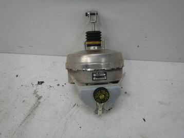 Mercedes-Benz C-Klasse W205 Rembekrachtiger A2054300030 beschikbaar voor biedingen