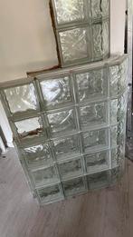 Glazen bouwstenen, Huis en Inrichting, Ophalen of Verzenden, Minder dan 5 flessen, Minder dan 50 cm, Glas