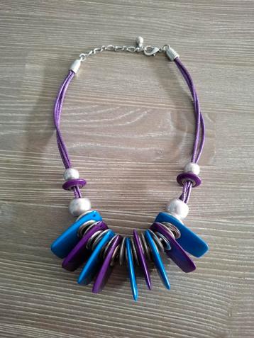 Nieuw ketting Paars & Blauw beschikbaar voor biedingen