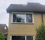 Kunststof kozijn met draai/kiepraam inclusief glas en hor, Kunststof, Ophalen of Verzenden, Zo goed als nieuw, Inclusief glas