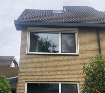 Kunststof kozijn met draai/kiepraam inclusief glas en hor beschikbaar voor biedingen