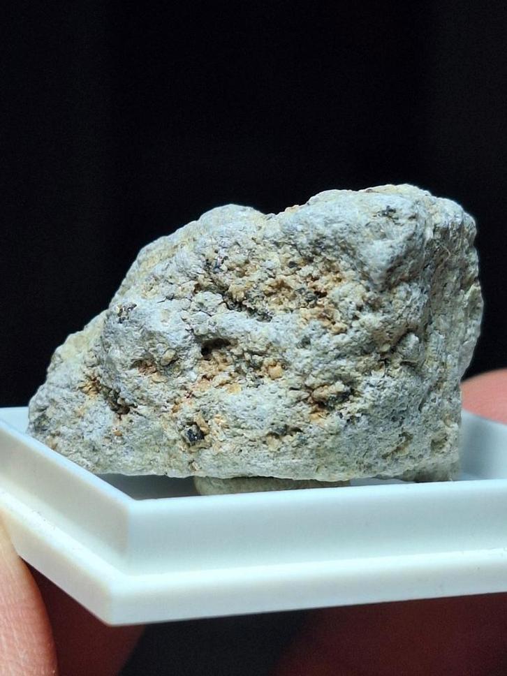 OSUMILIET, Verzamelen, Mineralen en Fossielen, Mineraal, Ophalen of Verzenden
