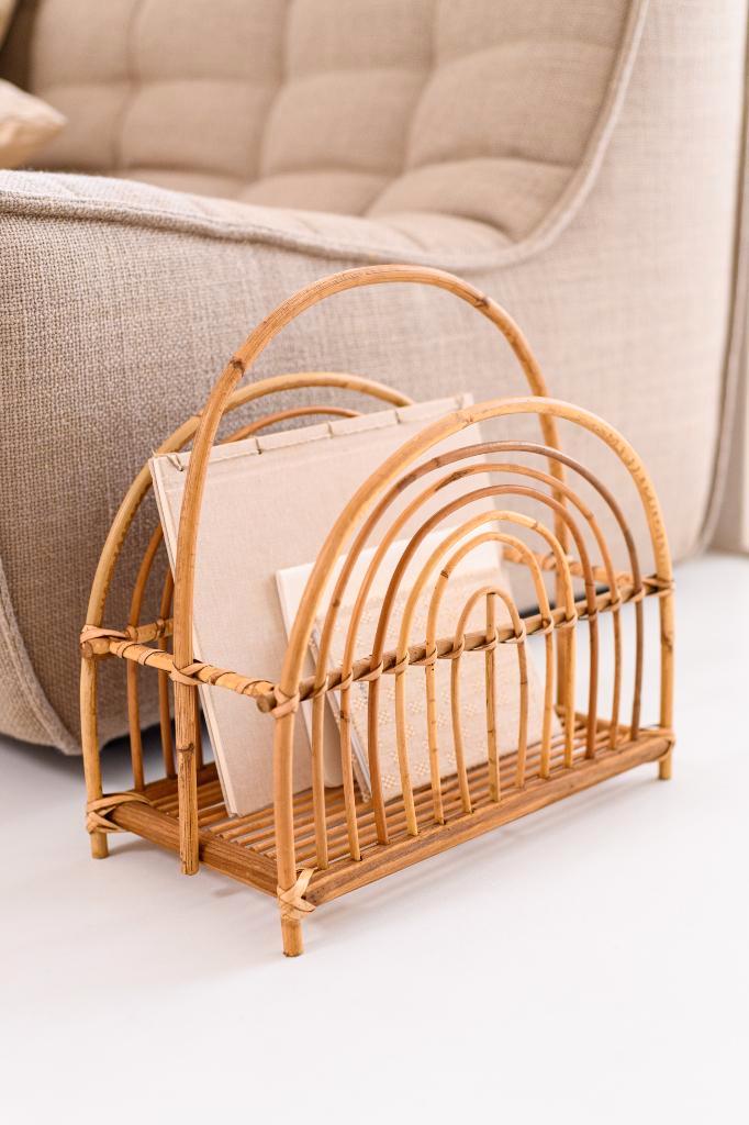Krantenrek – Magazine rek Rotan, Huis en Inrichting, Woonaccessoires | Krantenbakken en Lectuurbakken, Nieuw, Ophalen of Verzenden
