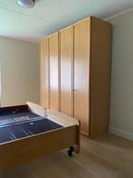 KLEDINGKAST EN BEDMEUBEL MET AUPING BEDBODEM, Ophalen, Bruin, Tweepersoons, 180 cm