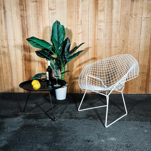 Knoll International - Diamond Chair Outdoor - Fauteuil - Wit, Huis en Inrichting, Fauteuils, Gebruikt, Metaal, 75 tot 100 cm, 75 tot 100 cm