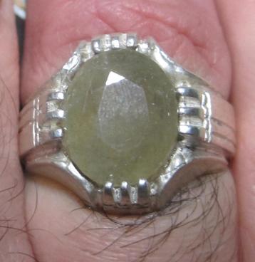 Saffier 7krt %100natuurlijk vintage zegelring groene saffier beschikbaar voor biedingen