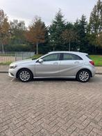 Mercedes-Benz A-Klasse A180 1.6 Blue Efficiency 2015 Grijs, Auto's, Voorwielaandrijving, 65 €/maand, Stof, 4 cilinders