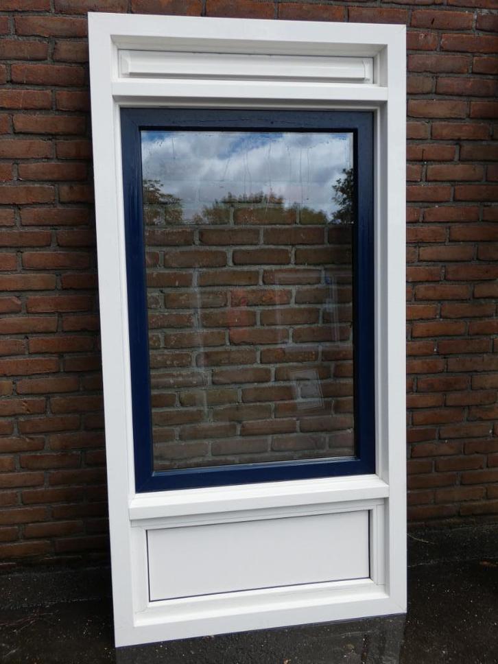 Kunststof raamkozijn met draai kiep stand(88,5cm x 179cm)BxH, Doe-het-zelf en Verbouw, Glas en Ramen, Gebruikt, Gevelraam of Ruit