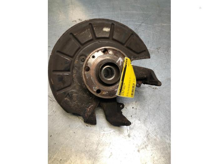 Fusee rechts-voor van een Volkswagen Golf, Auto-onderdelen, Ophanging en Onderstel, Volkswagen, Gebruikt, 3 maanden garantie, Ophalen of Verzenden