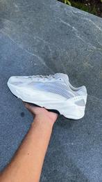 Yeezy boost 700 static 37 1/3 + 38, Nieuw, Ophalen of Verzenden