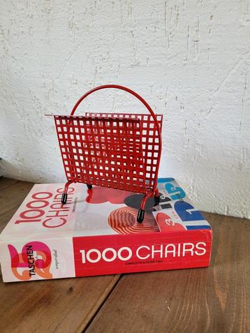 Tomado brievenstandaard/ servethouder beschikbaar voor biedingen