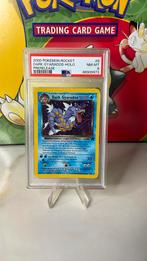 PSA 8 Dark Gyarados Pre Release Stamp #8, Hobby en Vrije tijd, Verzamelkaartspellen | Pokémon, Ophalen of Verzenden, Zo goed als nieuw