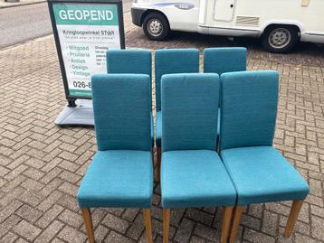6 blauwe eetkamerstoelen beschikbaar voor biedingen