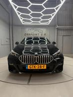 BMW 2-Serie Gran Coupé 216d 116pk Aut 2023 Zwart, Auto's, BMW, Zwart, Leder, Bedrijf, Diesel