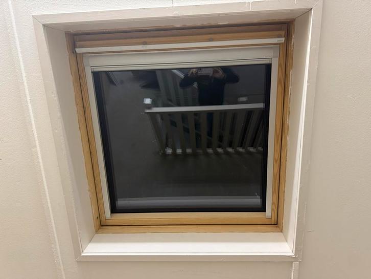 2x Velux Dakraam GGL-06 110x110cm -  met zgan zonwering, Doe-het-zelf en Verbouw, Glas en Ramen, Gebruikt, Dakraam, 80 tot 120 cm