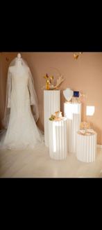 Bridal room paspop en zuilen te huur, Hobby en Vrije tijd, Feestartikelen | Verhuur, Ophalen of Verzenden, Zo goed als nieuw