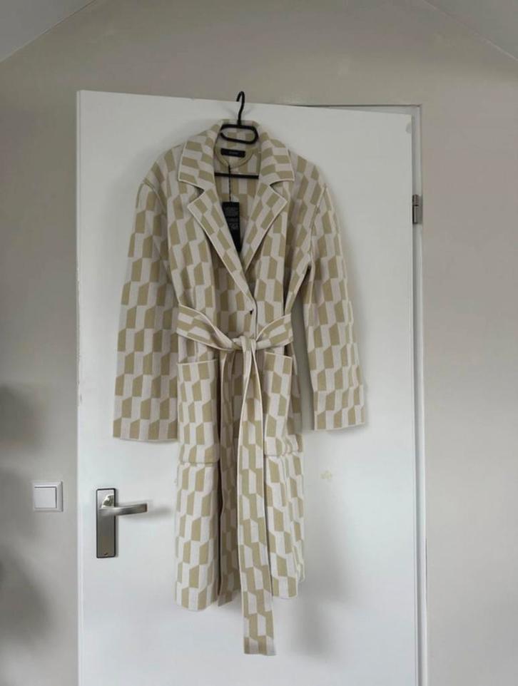 Joseph Jas - Maat M - Beige/Ivoor - Nieuw, Kleding | Dames, Jassen | Winter, Zo goed als nieuw, Maat 38/40 (M), Beige, Ophalen of Verzenden