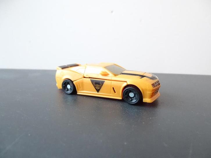 Bumblebee actiefiguur, Verzamelen, Transformers, Zo goed als nieuw, Overige generaties, Autobots, Ophalen of Verzenden