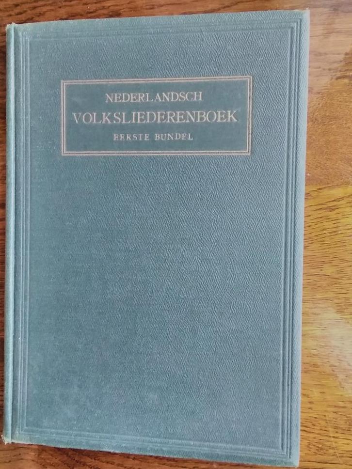 Volksliederenboek Nederlandsch op notenschrift - 1922, Boeken, Muziek, Gelezen, Ophalen of Verzenden