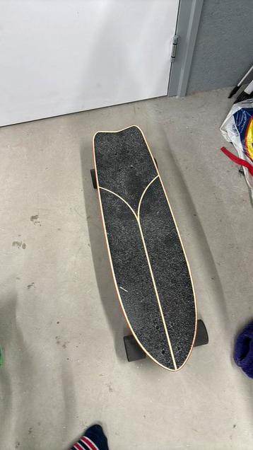 Long boart beschikbaar voor biedingen