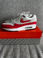 Nike air max 1 “anniversary Red” 2017 maat 44, Kleding | Heren, Schoenen, Overige kleuren, Nike, Nieuw, Ophalen of Verzenden
