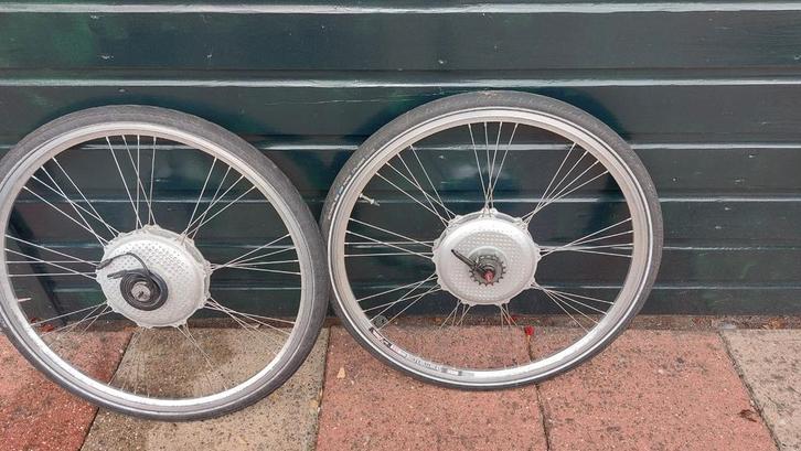 diverse wielen met en zonder motor, Fietsen en Brommers, Fietsonderdelen, Gebruikt, Algemeen, Wiel, Ophalen of Verzenden