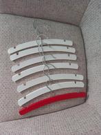 Witte houten kinderkledinghangers, 6 stuks, Kleding | Dames, Kledinghangers, Ophalen of Verzenden, Zo goed als nieuw, Hout, Kinderen