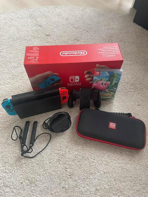 Nintendo Switch, Kirby en de vergeten wereld en sd 256 gb, Spelcomputers en Games, Spelcomputers | Nintendo Switch, Zo goed als nieuw