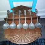 Lepelrekje met 6 tinnen lepels in de vorm van een huisje, Ophalen