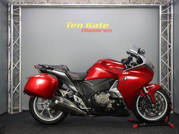 Honda VFR 1200 F DCT ABS beschikbaar voor biedingen