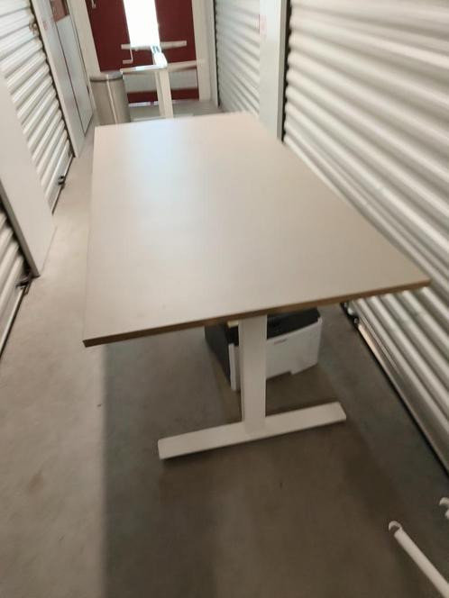 IKEA Skarsta Trotten zit - sta bureau 180x60cm, Huis en Inrichting, Bureaus, Gebruikt, Stabureau, In hoogte verstelbaar, Ophalen