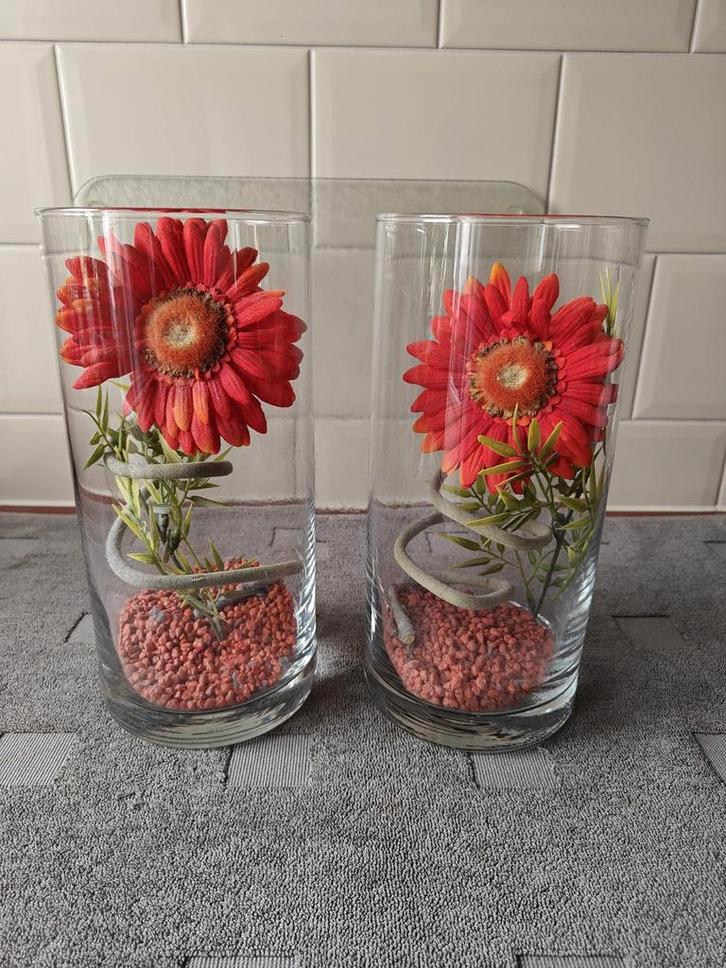 Leonardo Vazen met Accessoires - Set van Twee, Huis en Inrichting, Woonaccessoires | Vazen, Zo goed als nieuw, Rood, Minder dan 50 cm