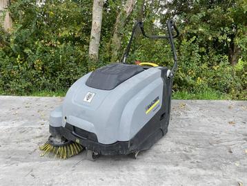 Schrobmachine Kärcher professional beschikbaar voor biedingen