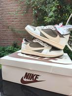 Travis Scott x Air Jordan 1 Low OG 'Reverse Mocha' maat 41, Kleding | Heren, Schoenen, Wit, Nike, Nieuw, Ophalen of Verzenden