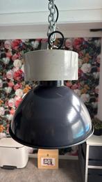 Mazda industriële hanglamp 2x, Huis en Inrichting, Lampen | Hanglampen, Ophalen of Verzenden, Gebruikt, Metaal, Minder dan 50 cm