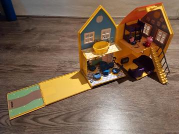 Peppa Pig Huis met Accessoires beschikbaar voor biedingen