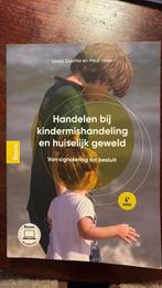 Handelen bij kindermishandeling en huiselijk geweld, Boeken, Schoolboeken, Medi Hoes; Linda Douma, Ophalen of Verzenden, Zo goed als nieuw