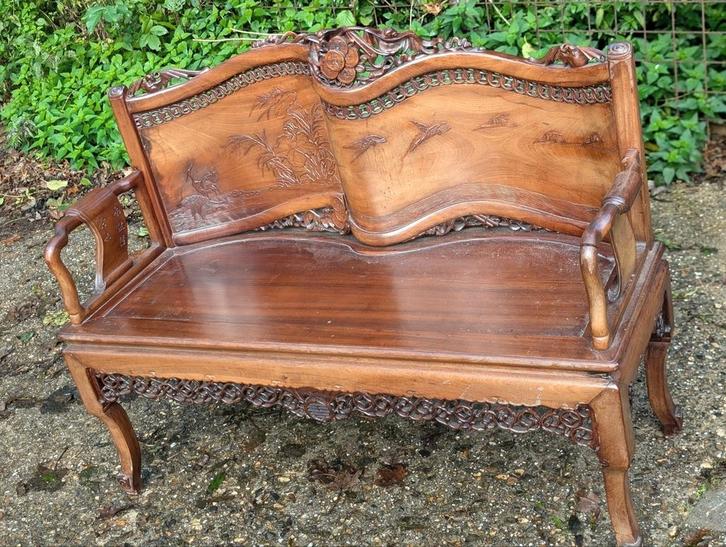 Antieke Japanse Chinese? Bank 125 cm breed €600., Antiek en Kunst, Antiek | Meubels | Stoelen en Banken, Ophalen